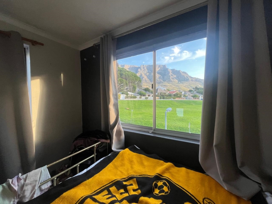 6 Bedroom Property for Sale in Vredehoek Western Cape